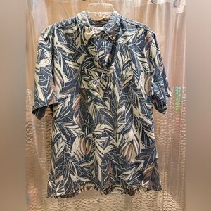 Reyn Spooner Large pull over top. Good condition.